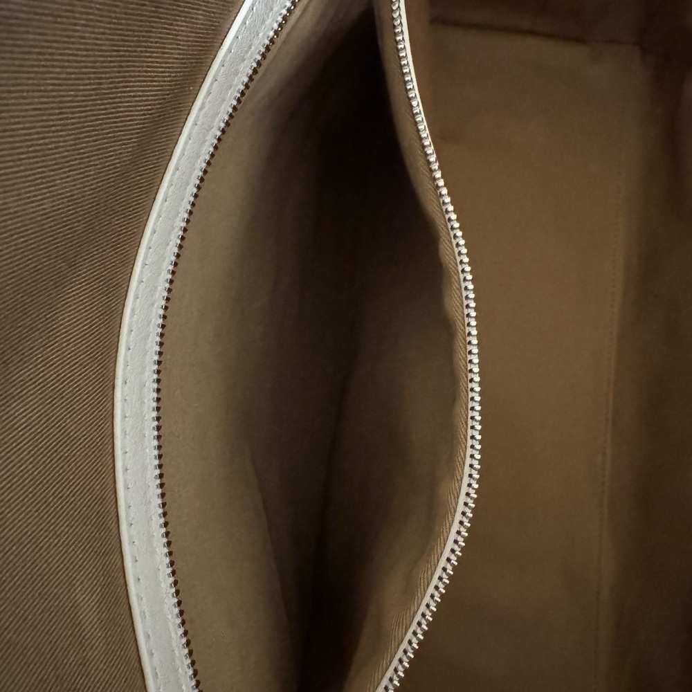 MCM White Multicolor Logo Tote Bag - Picture 8 of 9